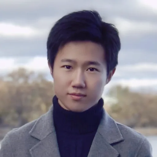Portrait of Yibin Wang.